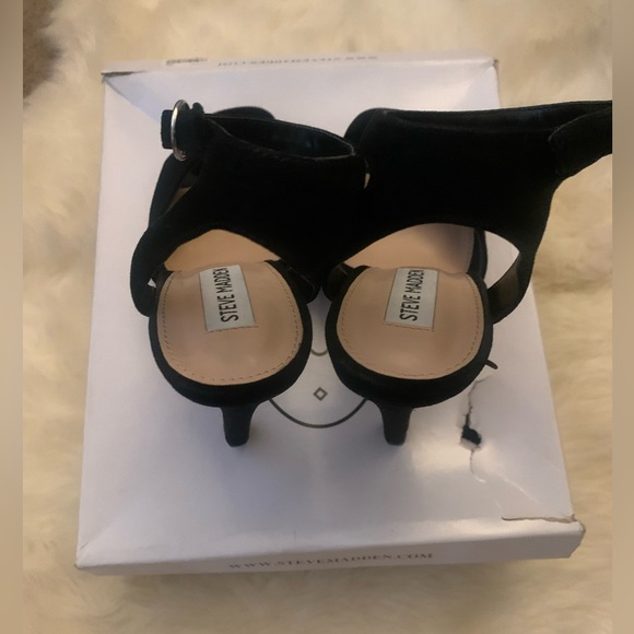 Steve Madden Suede Sandal - Picture 11 of 14